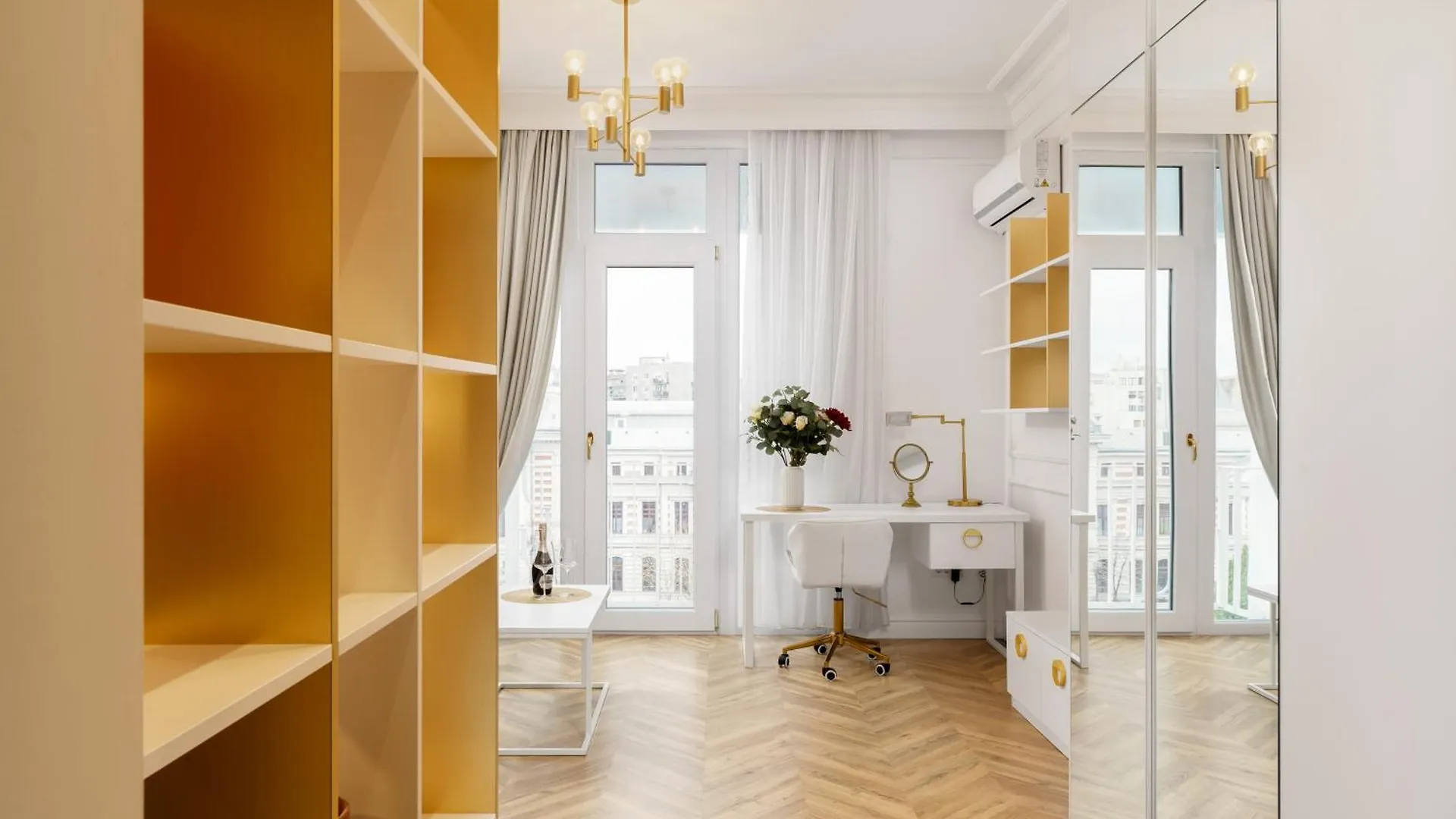 Gold I Selestate Apartment Bucharest Romania